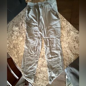 Under Armour Men's Light Gray Fishing Cargo Pants